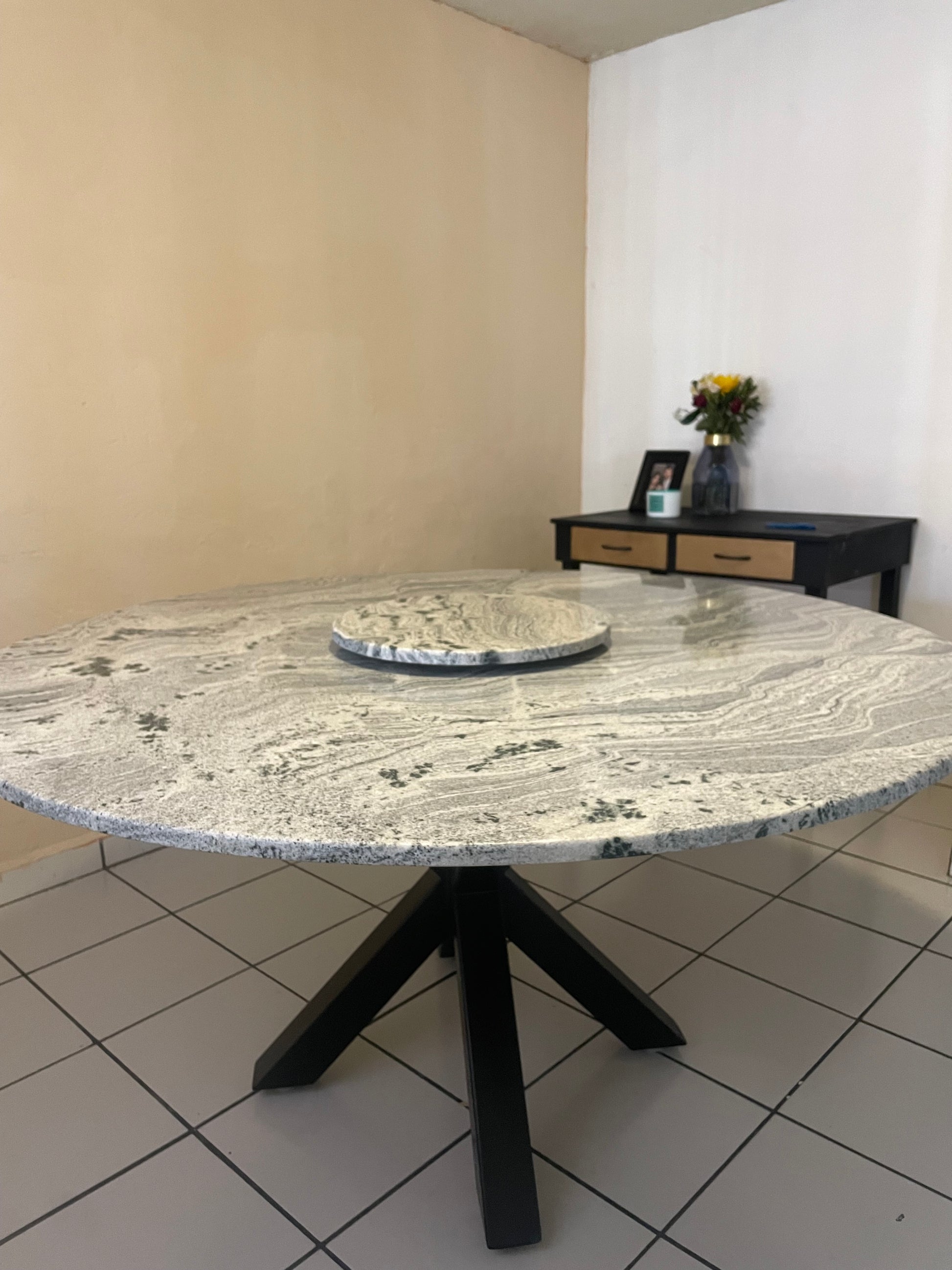 Comedor Orizaba Antartic White