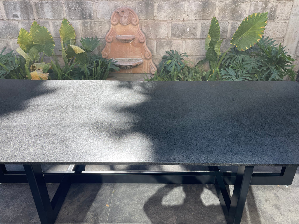 Comedor Makalu Granito San Gabriel Leather