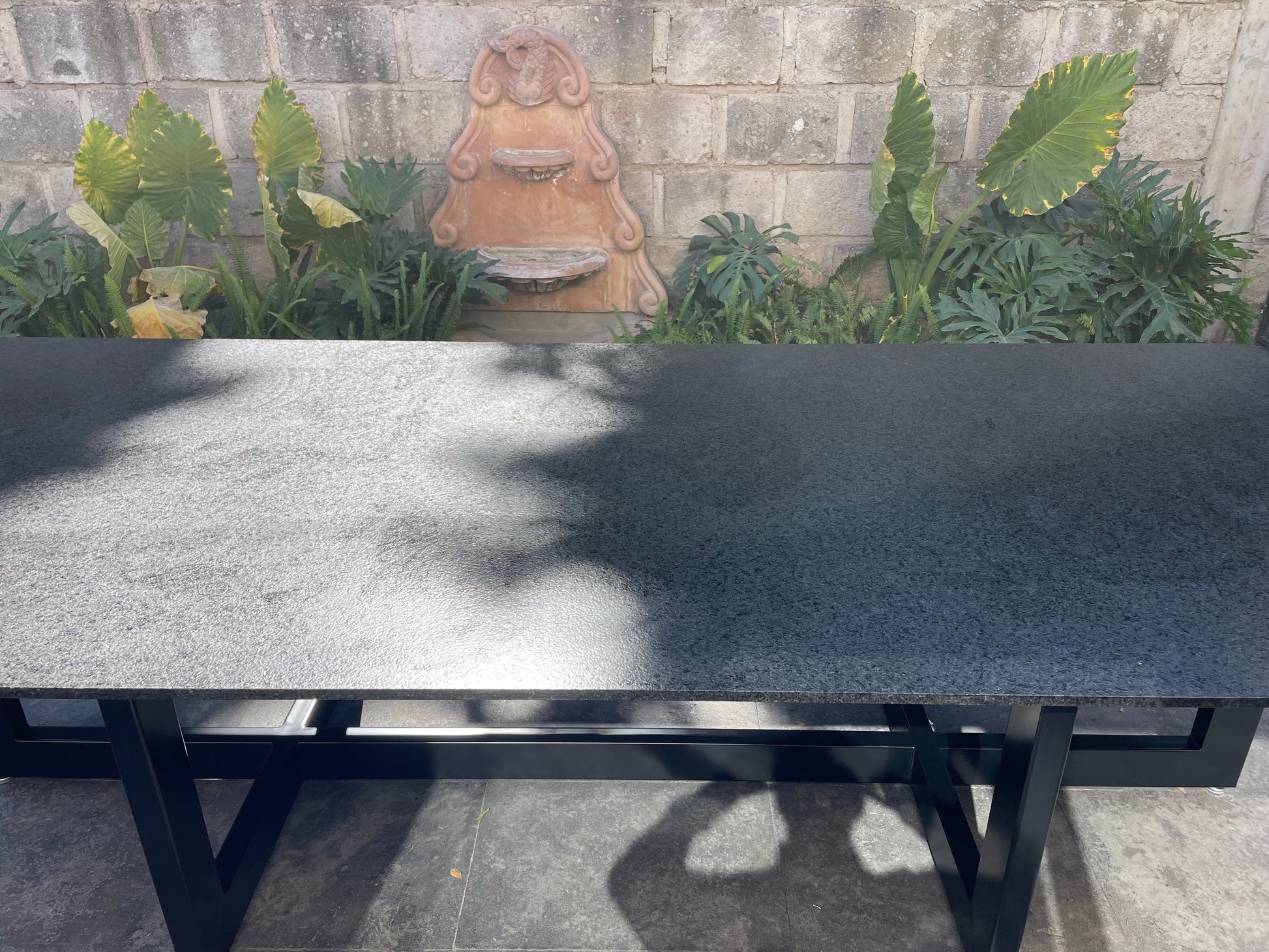 Comedor Makalu Granito San Gabriel Leather