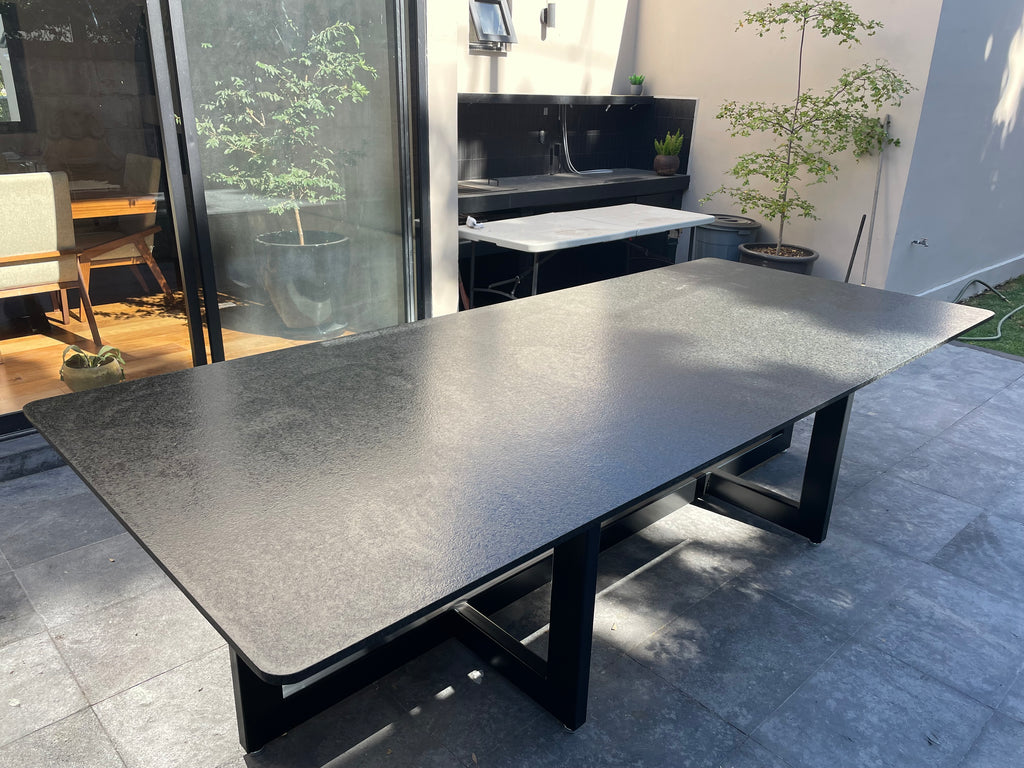 Comedor Makalu Granito San Gabriel Leather