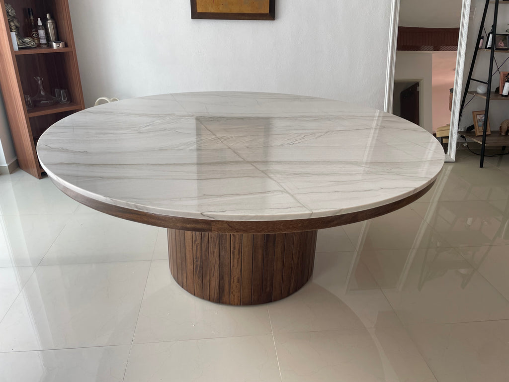 Comedor Pirineos redondo en Cuarcita Mikonos