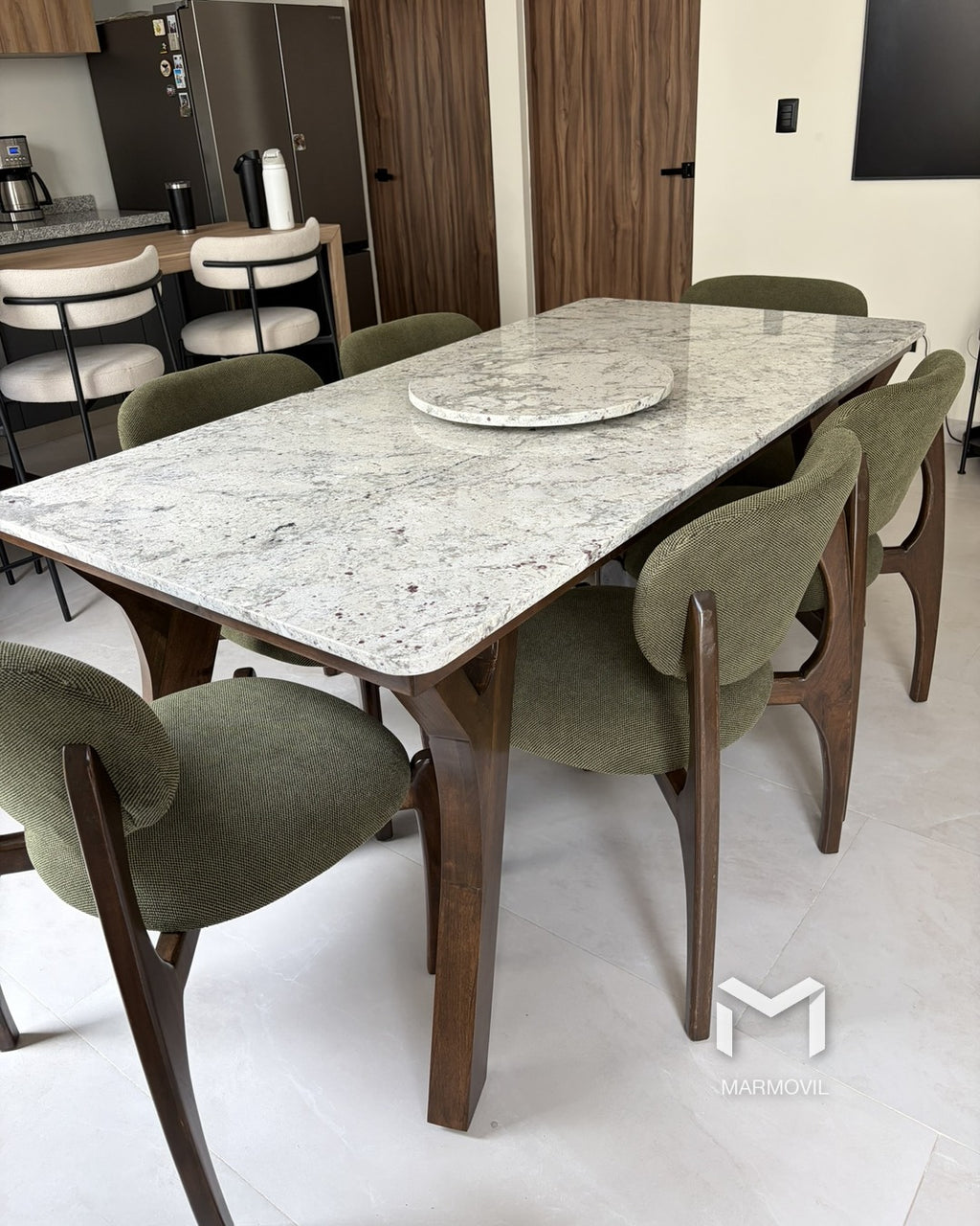 Comedor Andes en Granito Blanco Romano