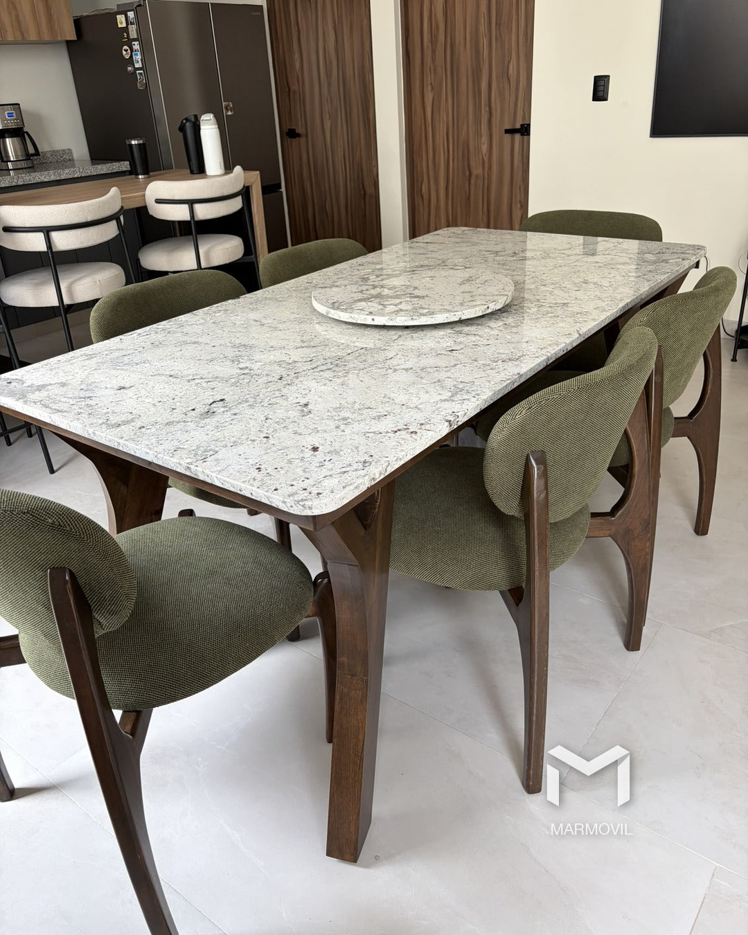 Comedor Andes en Granito Blanco Romano