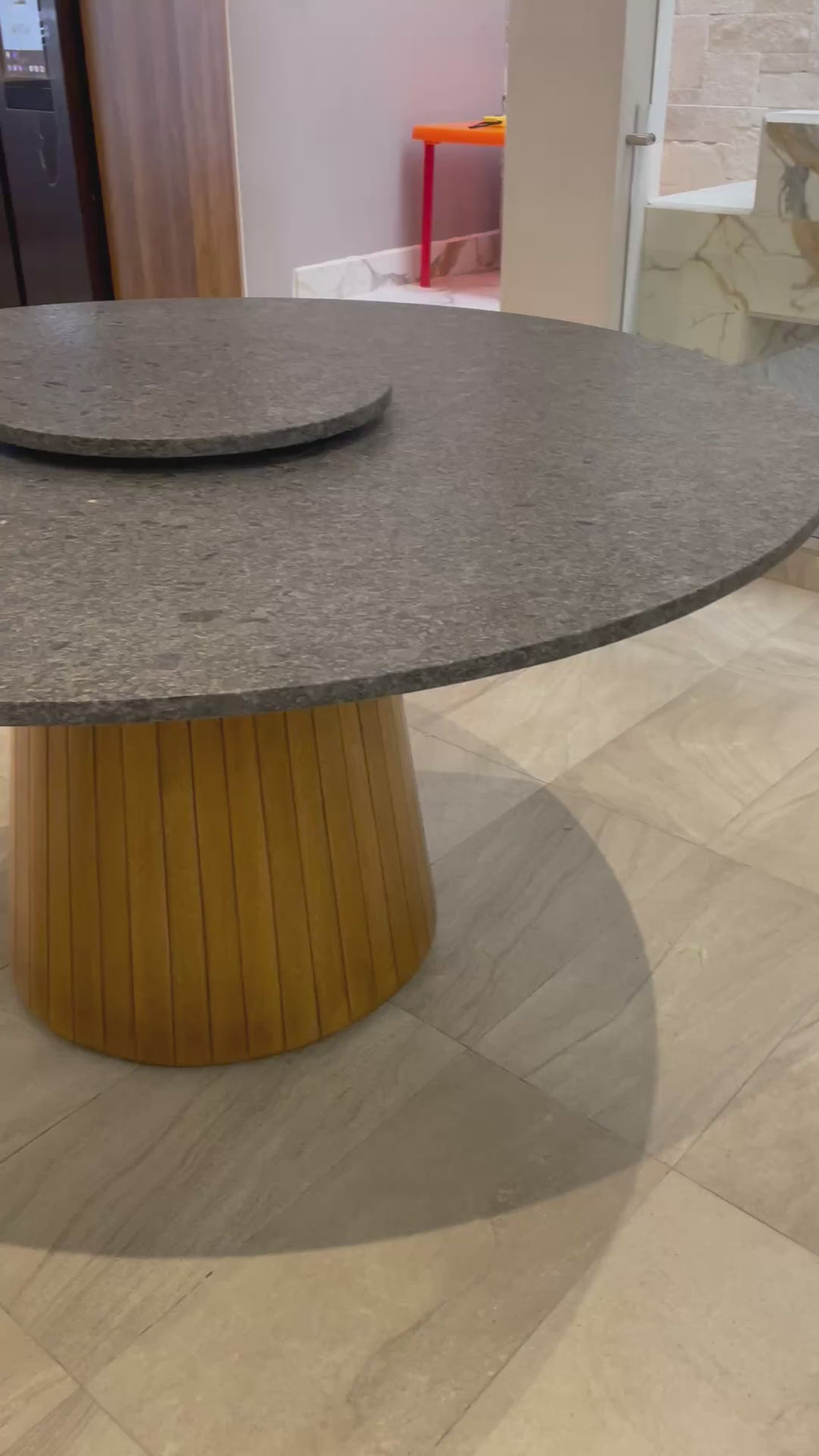 Comedor Olimpo en Granito Steel Gray leather